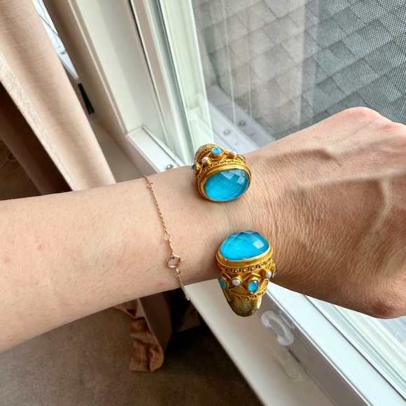JULIE VOS CANNES CUFF gold in Iridescent London Blue large hinged bangle STUNNER - Picture 6 of 8